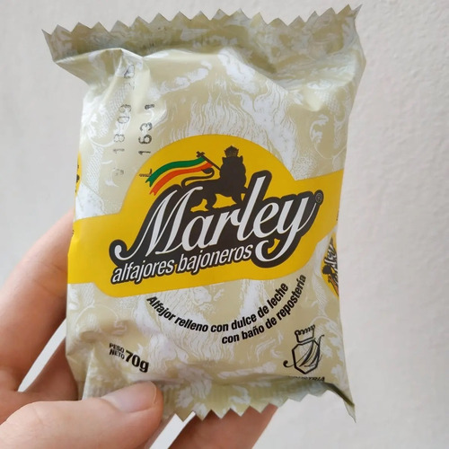 Imagen 3 de 5 de Alfajor Marley Chocolate Blanco Caja X24 Unidades Bajoneros