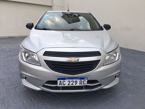 Imagen 2 de 9 de Chevrolet Onix Joy Ls + 2017 Gnc