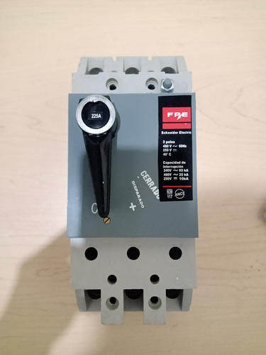 Interruptor Termomagnetico Marca Federal Pacific 225 Amp