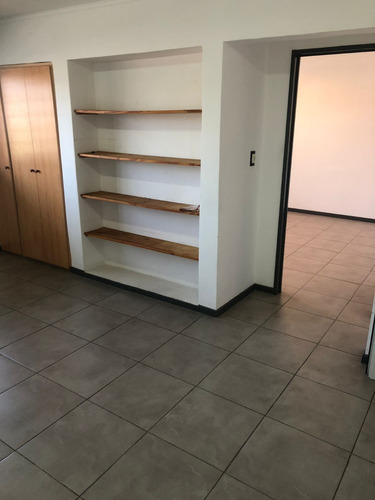 Imagen 12 de 30 de Oficinas Y Galpón Comercial Imperdible!!! Barrio San Martin Obispo Clara 163!!