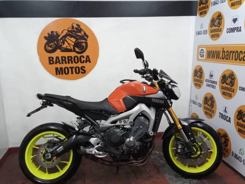 Imagem 1 de 4 de Yamaha Mt Abs C/ Acessórios