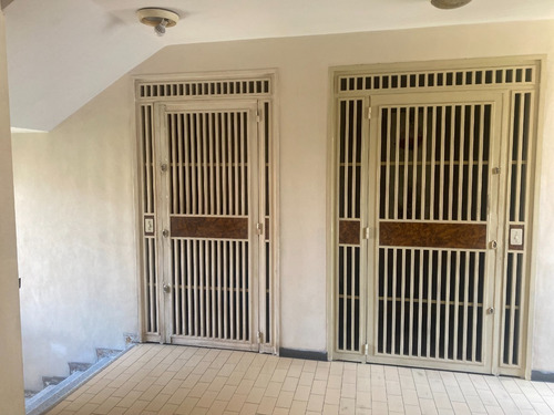 Imagen 8 de 30 de Apartamento En Venta Montalbán Iii- Yolanda Goncalves Rah. Mls#22-20743