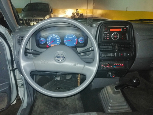 Nissan Np300 2.5 Cabina Doble 133cv 4x2 2010