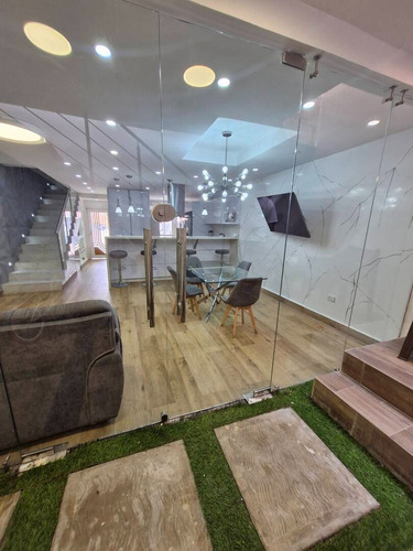 Townhouse En Venta En San Diego - Wc