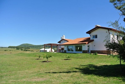 Quinta En Venta De 3 Dormitorios En Pueblo Edén