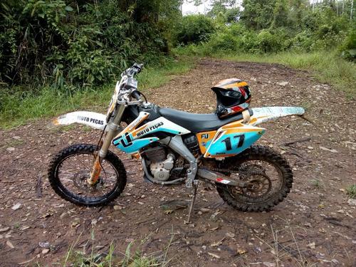 Moto De Trilha