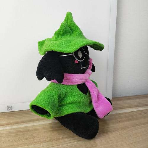 Pelúcia Personagem Ralsei Jogo Deltarune