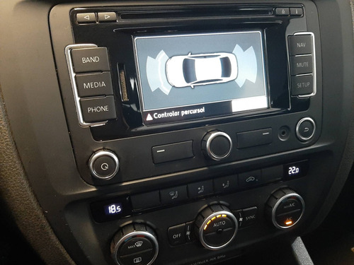 Imagem 12 de 13 de Volkswagen Jetta 2.0 Comfortline Flex 4p Tiptronic