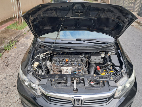 Honda Civic 1.8 Lxl Flex 4p