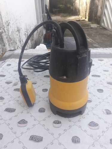 Imagem 2 de 5 de Bomba