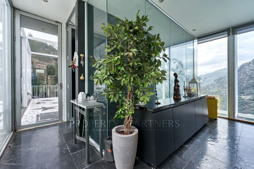 Moderna Casa En El Arrayán Arq.felipe Assadi