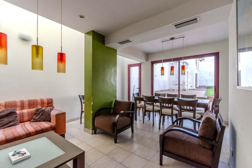 Venta Casa 5 Ambientes Cochera Pileta Parrilla Mas