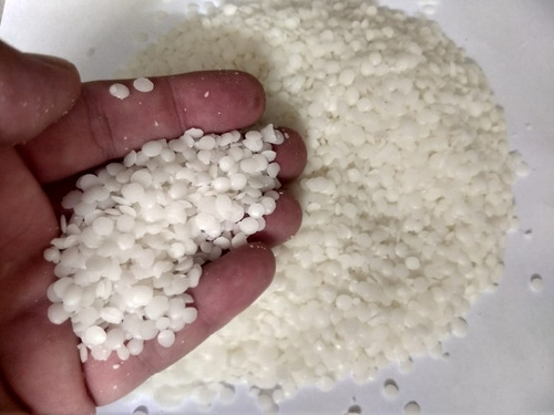 Imagem 1 de 7 de 1 Kg Parafina Soja - Cera Mix Eco Lentilha Para Velas