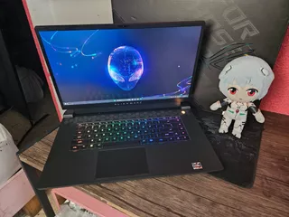 Alienware M17 R6