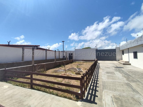 De Oportunidad!! Venta De Casa En Playa El Agua. Isla De Margarita.