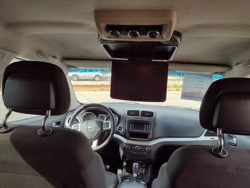 Imagen 5 de 14 de Dodge Journey 2014 2.4 Sxt 7 Pas. At