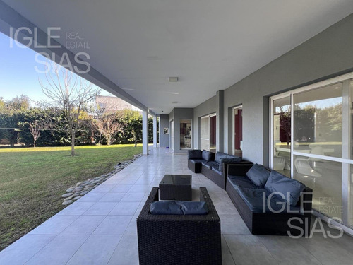 Casa En Venta Lote Interno 3 Dormitorios Barrio Santa Teresa, Villanueva