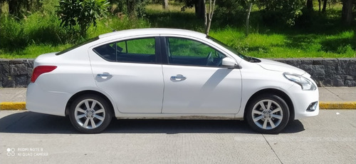 Imagen 6 de 13 de Nissan Versa 2015