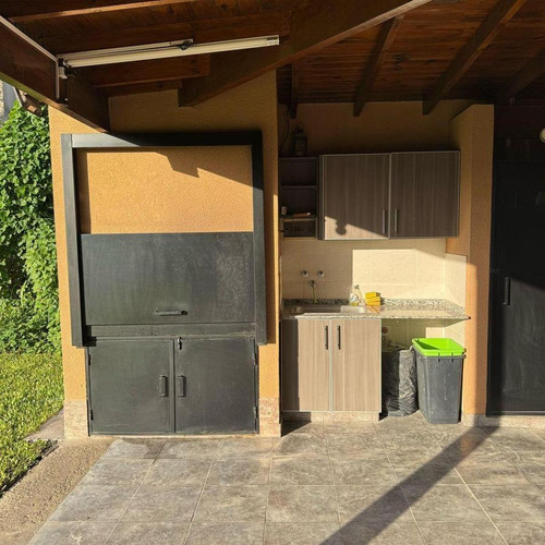 Casa 3 Habitaciones En B° La Concepción, Luján