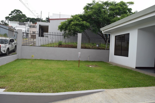 Imagen 3 de 14 de Casa 1 Piso Con Amplia Zona Verde Residencial Brisas Del Rio