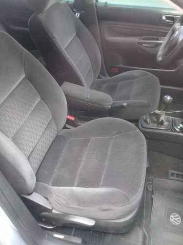 Volkswagen Golf 1.6 Comfortline Año 2006