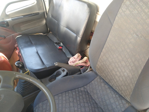 Hyundai Hd78/11/12 Com Baú De 6.43x2.60 M Bem Calçado