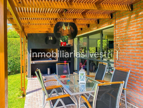 Imagen 24 de 25 de 465 Y 26 City Bell - Casa De 4 Dormitorios En Venta