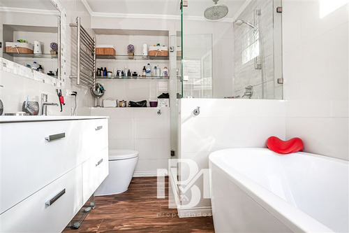 Imagen 8 de 15 de Casa En Venta De 3 Dorm. En Las Condes