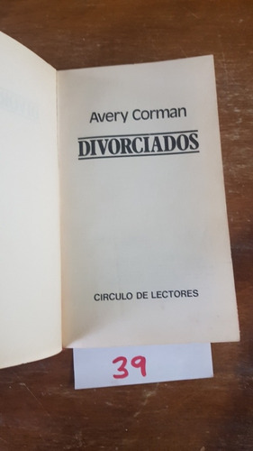 Libro Divorciados - Avery Corman