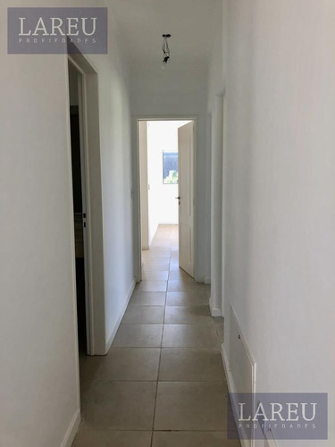 Imagen 12 de 26 de Casa En Venta - Barrio El Canton