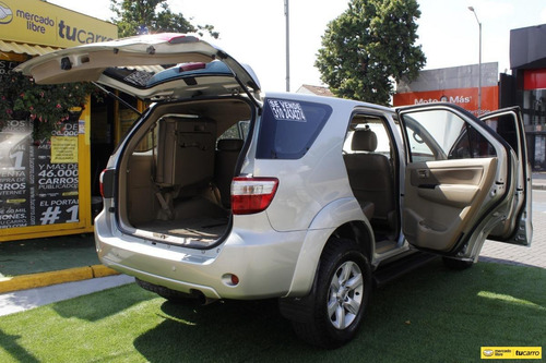 Imagen 10 de 25 de Toyota Fortuner Sr5