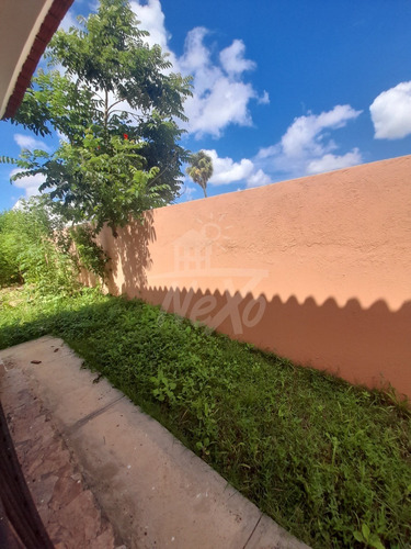 Imagen 9 de 21 de Casa En Venta En Santiago (jpc-215)