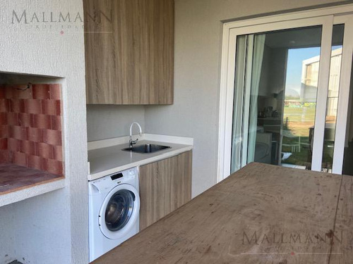 Excelente Departamento 2 Dormitorios En Townhouse Pilara