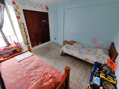 Vendo Apartamento En Turmero (castel Grande), Código 25-13554 Cm Leer Descripción