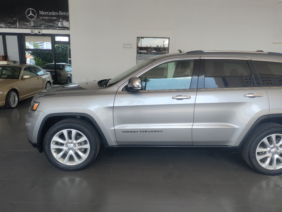 Jeep Grand Cherokee 3.7 Limited 3.6 4x2 At