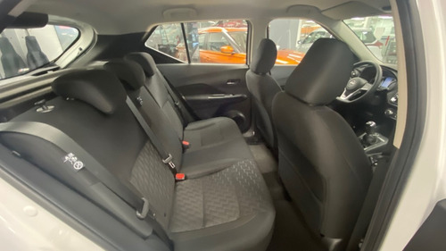 Imagen 12 de 24 de Nueva Nissan Kicks Sense M/t