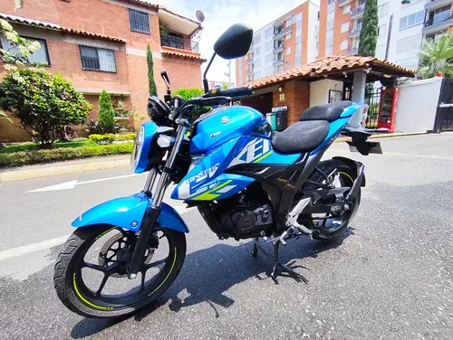 Suzuki Gixxer 150 Fi Abs 2023, Colores Clasicos De Suzuki