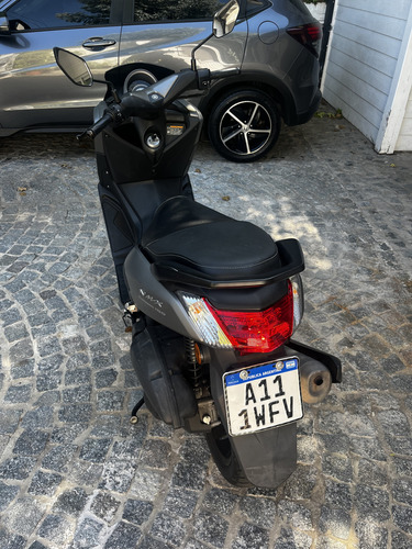 La Yamaha Nmax 155 2020 Es Un Scooter Urbano Compacto Y Efic