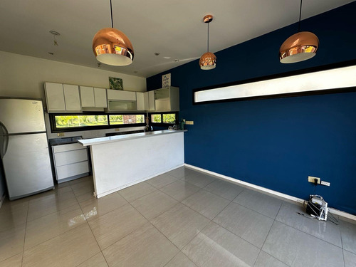 Casa En Venta En Santa Guadalupe, Pilar Del Este, Pilar