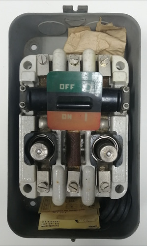 Bticino 0972 Interruptor Bipolar Con Fusible 2-1/2x75a 380v