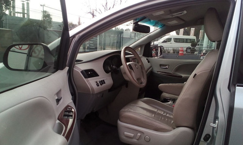 Imagen 9 de 15 de Toyota Sienna 2013 3.5 Xle Tela At