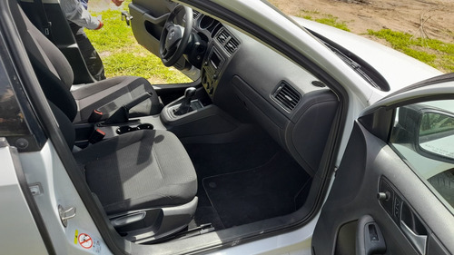 Imagen 13 de 15 de Volkswagen Jetta 2018 2.0 Tiptronic At