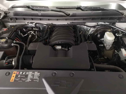Imagen 14 de 15 de Chevrolet Silverado 2018 2p Ls Cab Regular V8/5.3 Aut 4x4