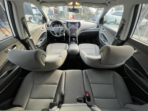 Imagen 8 de 15 de Hyundai Santa Fe Sport 4x4 Americana