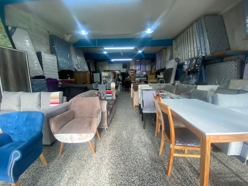 Local Comercial En Alquiler Sobre Avenida Mosconi 180m2