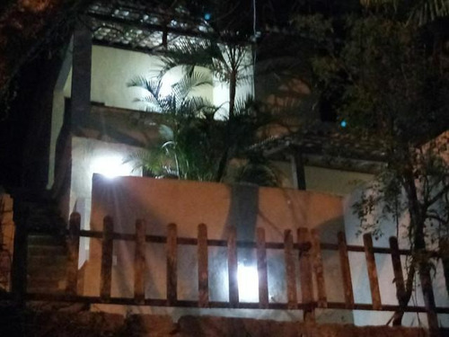 Imagem 1 de 19 de Casa Com 2 Dormitórios - Maravista - Niterói/rj - Ca1125