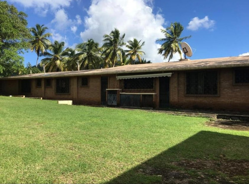 En Venta Terreno Con 800metros De Playa En Bahia De Samana
