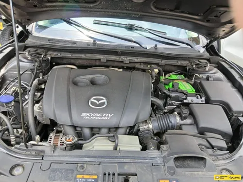 Mazda 3 2.0 Touring