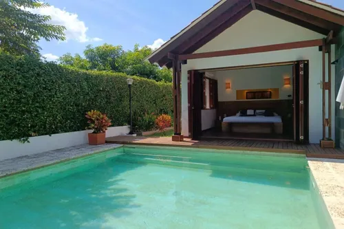 Casa En Venta En Nilo. Cod V7051