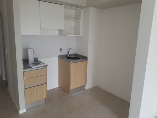 Imagen 4 de 9 de Monoambiente En Venta En Barrio Constituyentes.